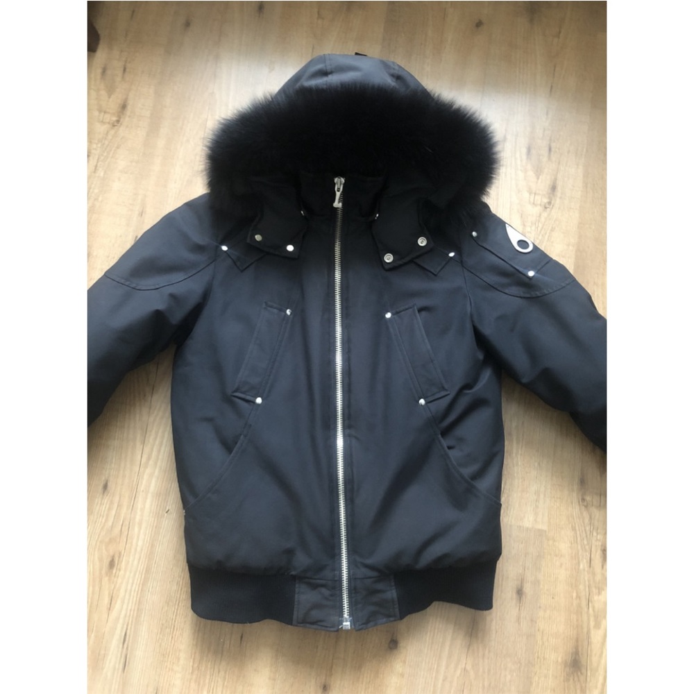 Wmns blacl on black downs coat barley Worn for 2 days on winter vacation